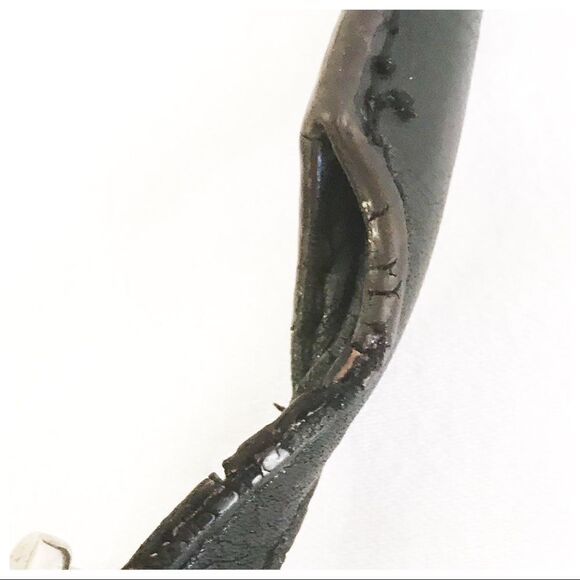 B. Makowsky Shoulder Bag - Picture 5 of 6